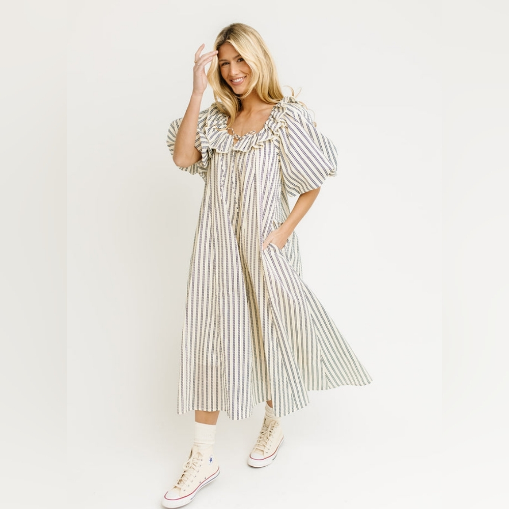 Shop Zoco Puff Sleeve Good Luck Dress with Scoop Neck Ruffles Size M Maxi Dress